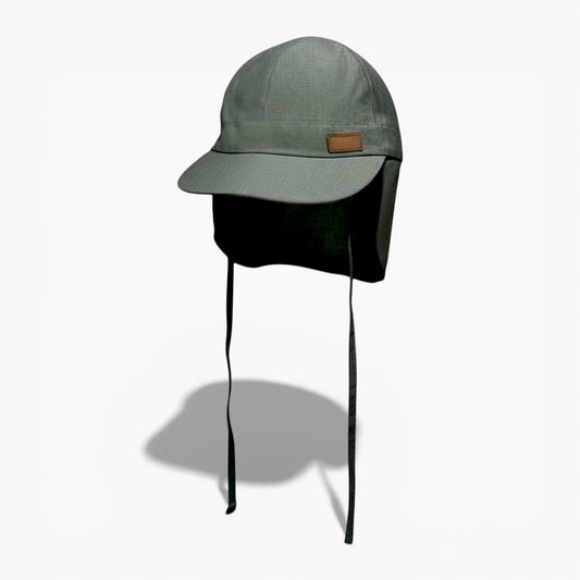 Solhatt för barn med nackskydd